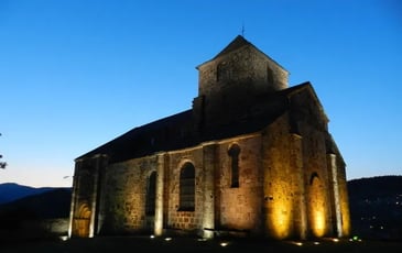 Visite guidée du village et de l'église de Bredons
