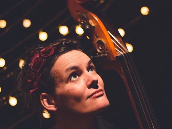 Digressions musicales et surprises sonores autour de Georges